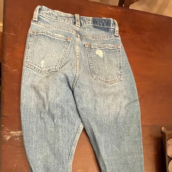 NWOT Abercrombie & Fitch The Mom High Rise Curve Love, 23/000 Short - Picture 3 of 5